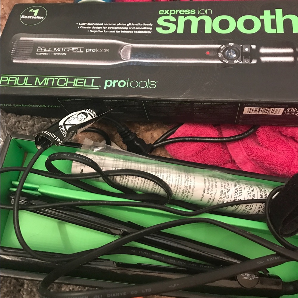 Paul Mitchell Flat Iron